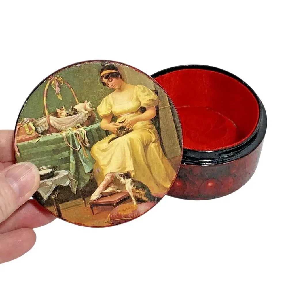 Vintage Y2K trinket Jewelry box round mahogany lacquerware cottage core romantic